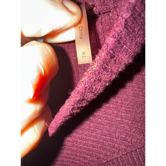 Burgundy Turtleneck Oversized Asymetrical Pullover Sweater Size XL - Picture 3 of 4